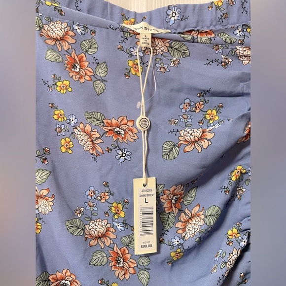 MAX STUDIO Bubble Crepe Side Cinched Skirt Blue Floral Size Large (runs smaller) - Picture 7 of 9